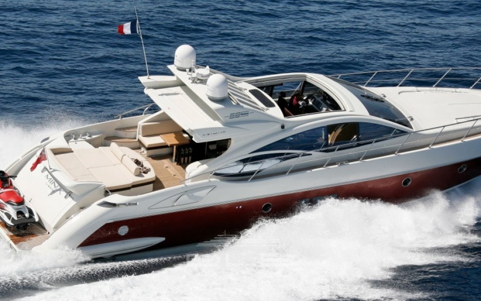 AZIMUT 68 S