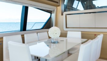 FERRETTI 800