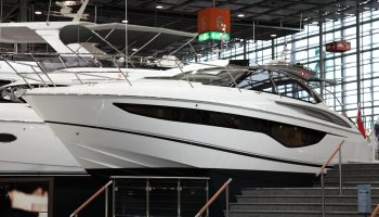 PRINCESS V40 
