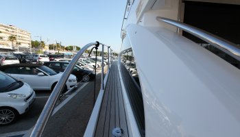 PRINCESS  52