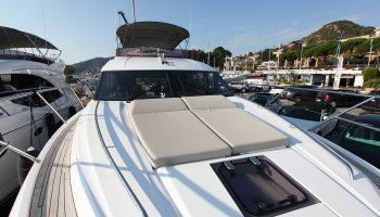 PRINCESS  52
