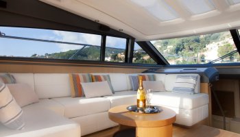 PRINCESS V62 S