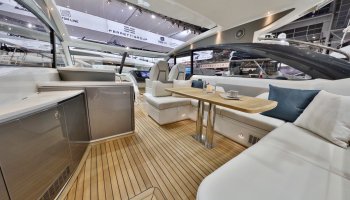 PRINCESS  V50 