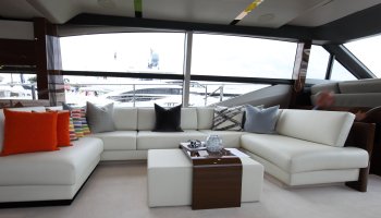 PRINCESS 68