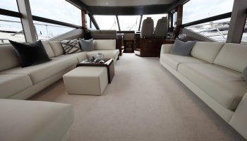 PRINCESS 68