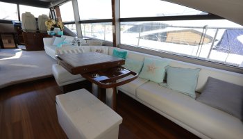 PRINCESS 68