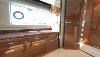 PRINCESS 68