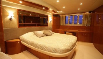 PRINCESS 67