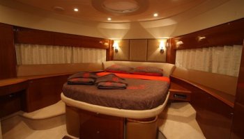 PRINCESS 67