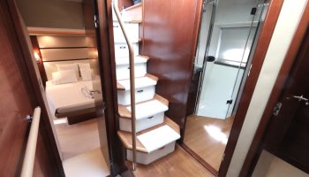 PRINCESS V70