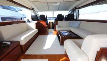 PRINCESS V70