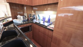 AZIMUT 62
