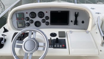 AZIMUT 62
