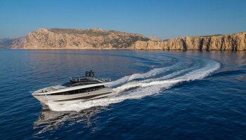 PRINCESS Y95 Nouveau/New Model