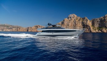 PRINCESS Y95 Nouveau/New Model