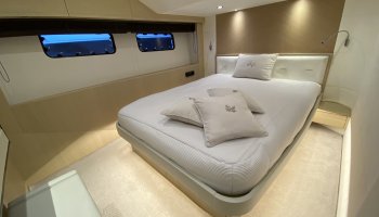 PRINCESS 82