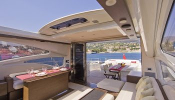 AZIMUT 68 S