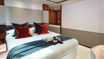 PRINCESS 35M