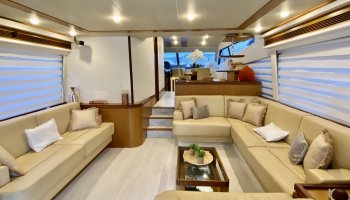 FERRETTI 681