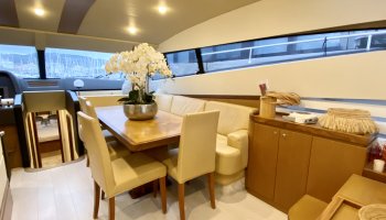 FERRETTI 681
