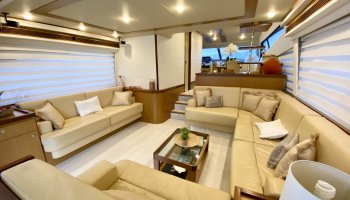 FERRETTI 681