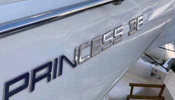 PRINCESS 38