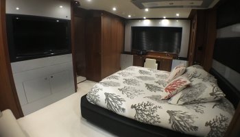 Sunseeker Predator 84