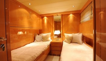 MANGUSTA 72