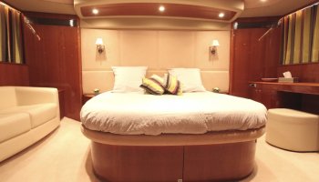 PRINCESS 67