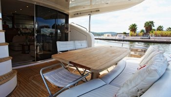 PRINCESS 67