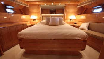 MANGUSTA 72