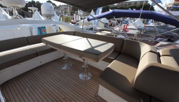 PRINCESS 52