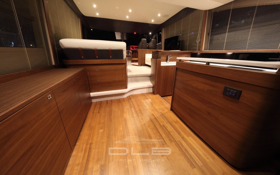 PRINCESS 52