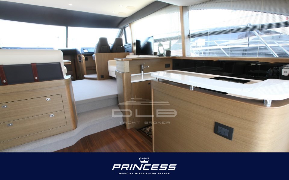 PRINCESS  52
