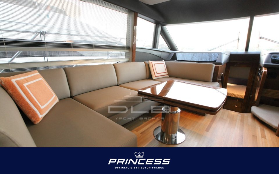 PRINCESS 52