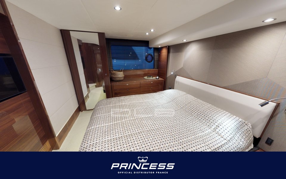 PRINCESS 52