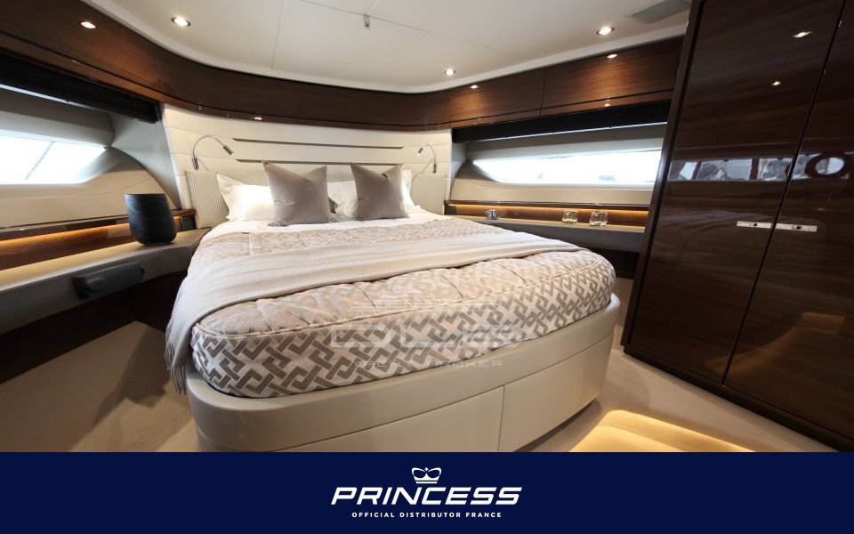 PRINCESS 68