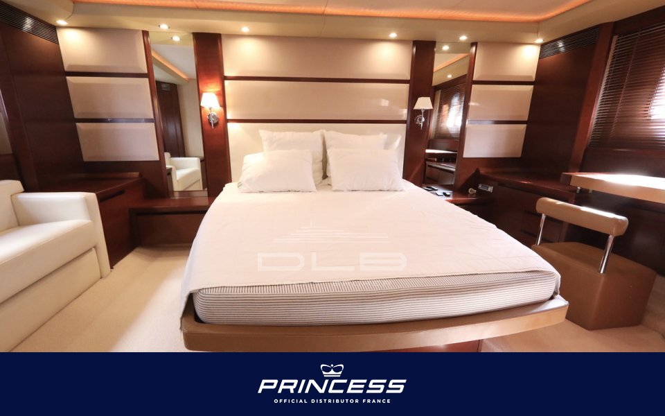 PRINCESS V70