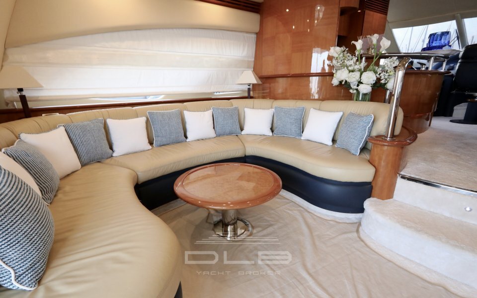 AZIMUT 62