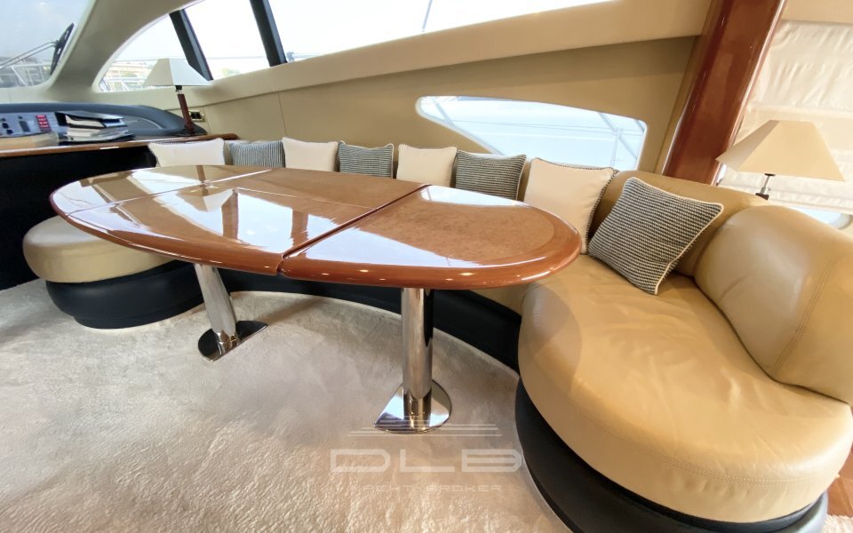 AZIMUT 62