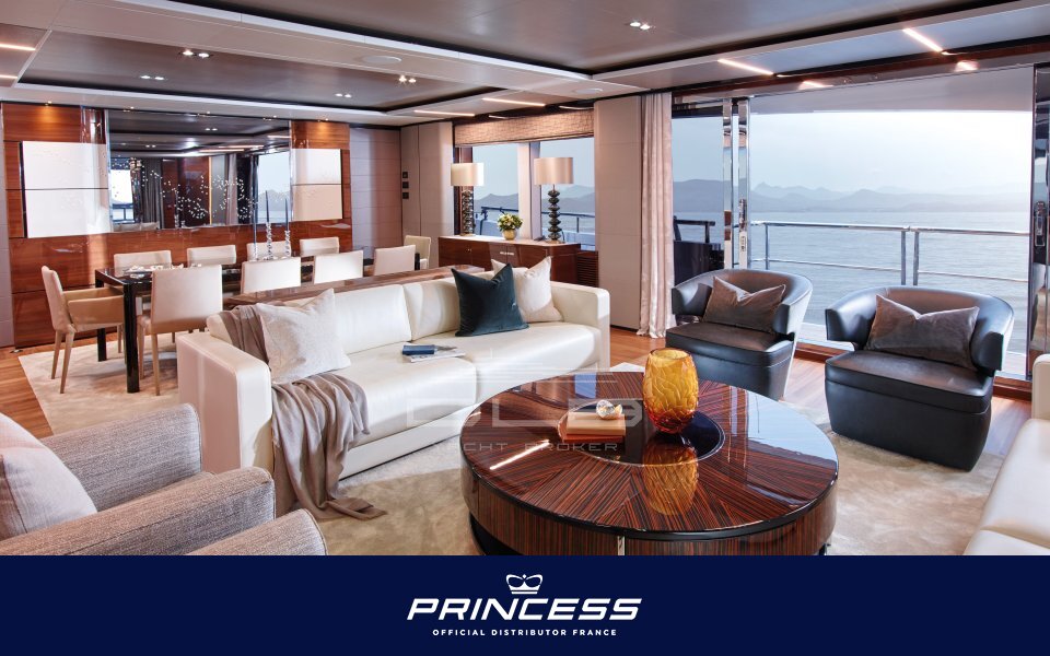PRINCESS 35M