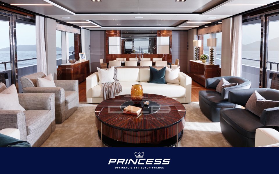 PRINCESS 35M