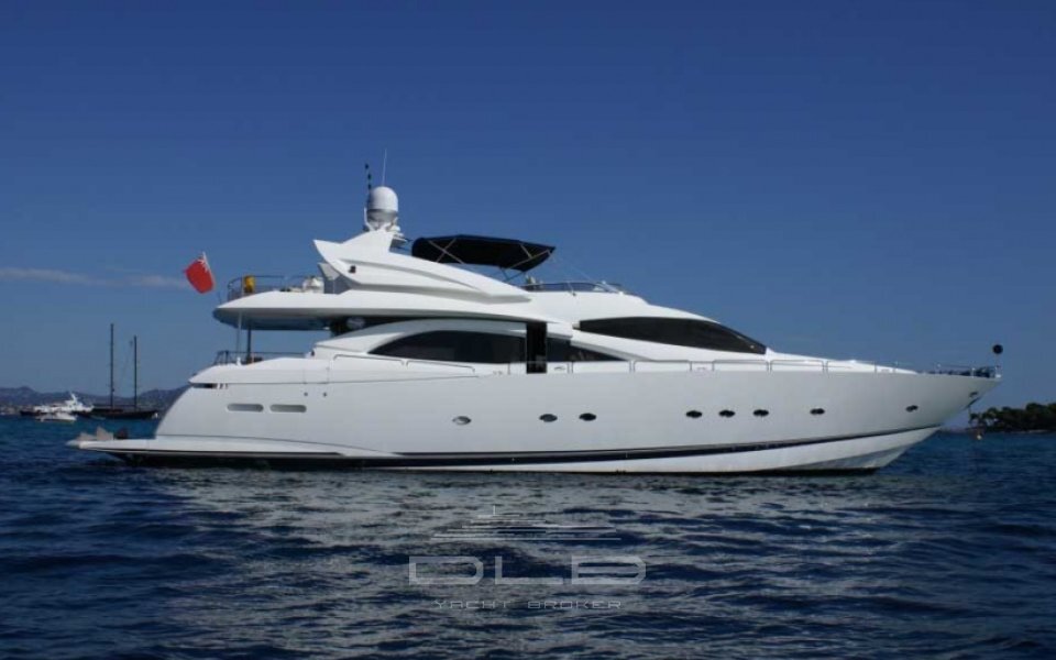 SUNSEEKER 90 Yacht