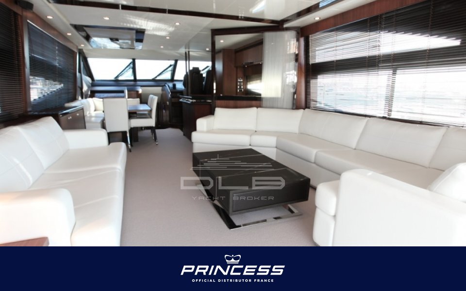 PRINCESS 72 
