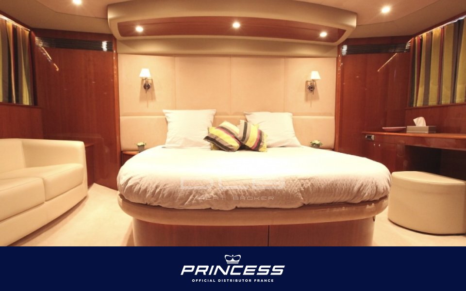 PRINCESS 67