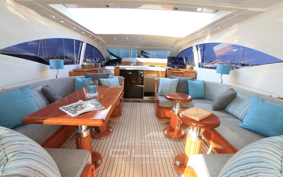 MANGUSTA 72