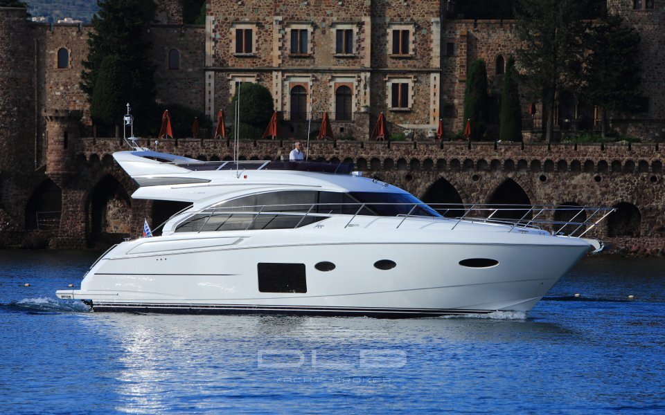 PRINCESS 52