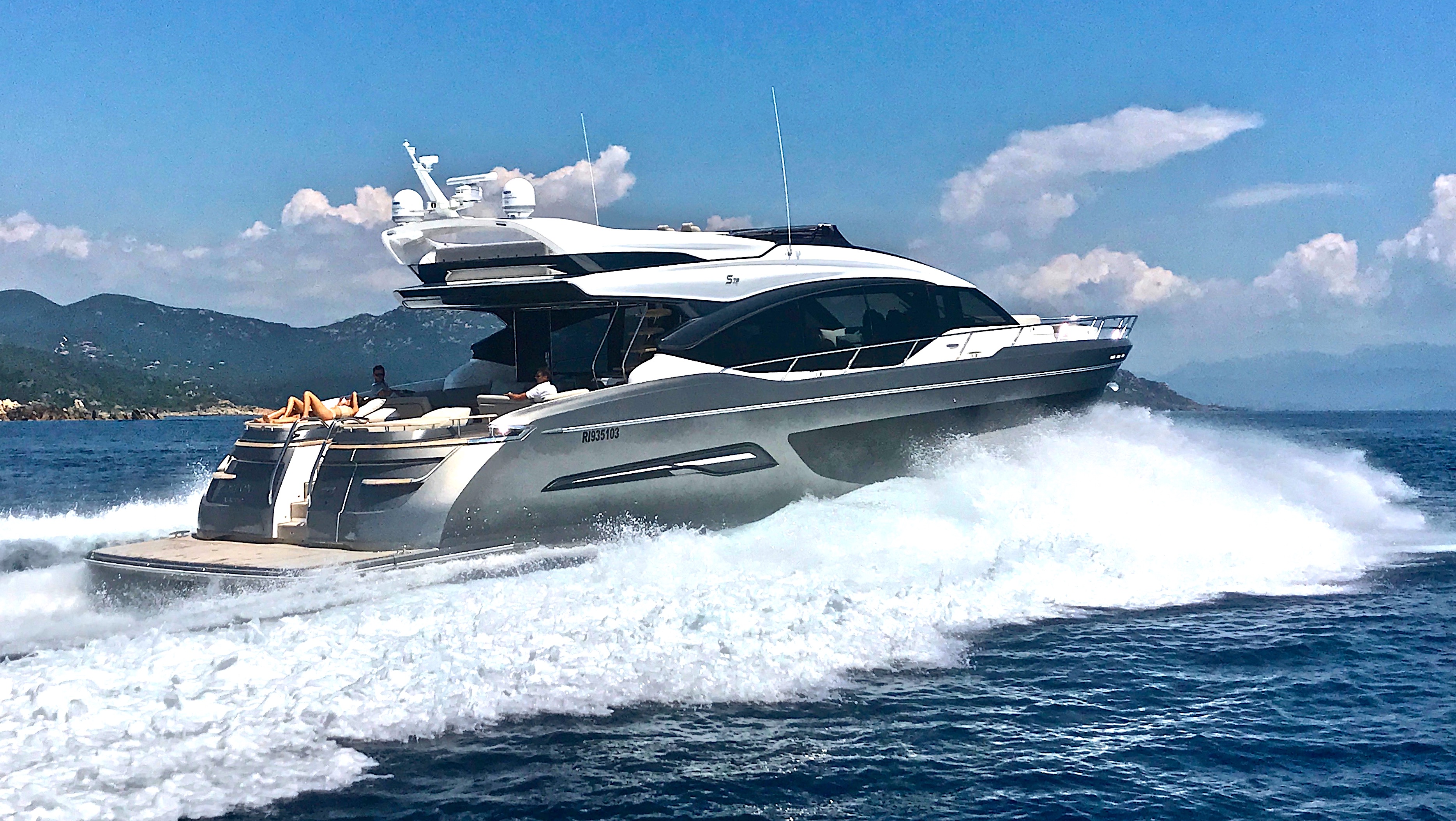 Yacht charters Corsica